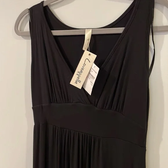 Loveappella Dress - Picture 2 of 4